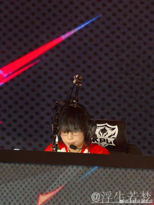 RNG.M轻松取胜，黄超发文质疑：这真的是AG吗！？